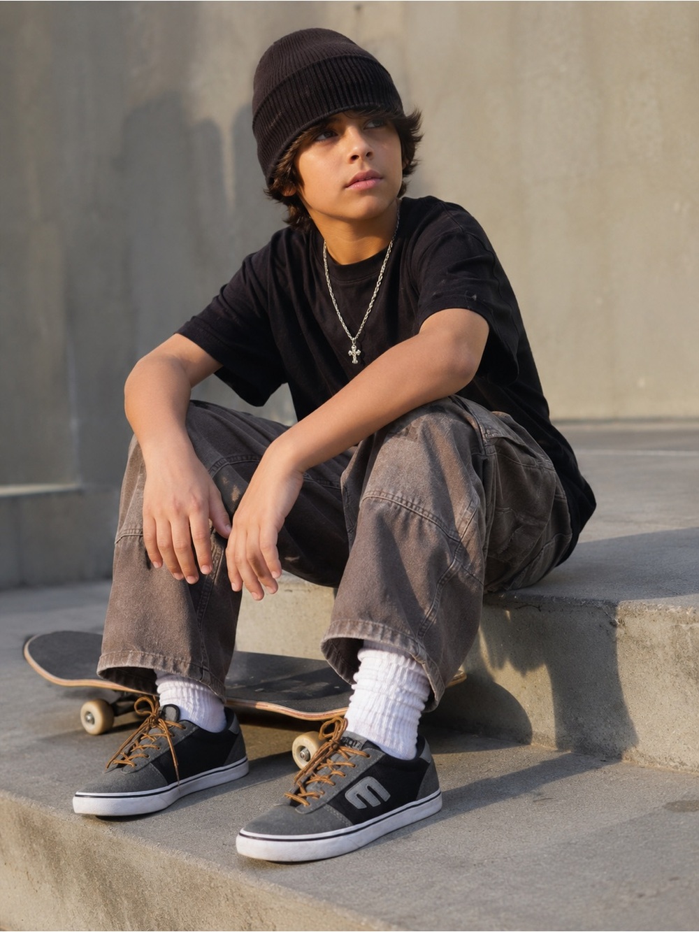 Etnies Kids Calli Vulc Skate Shoes Gray Black Suede Sneakers Size 5.5 Youth